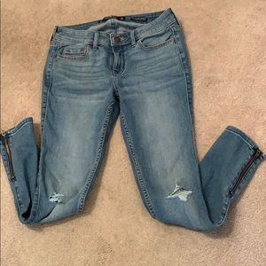 Hollister Low Rise Super Skinny Crop Jeans